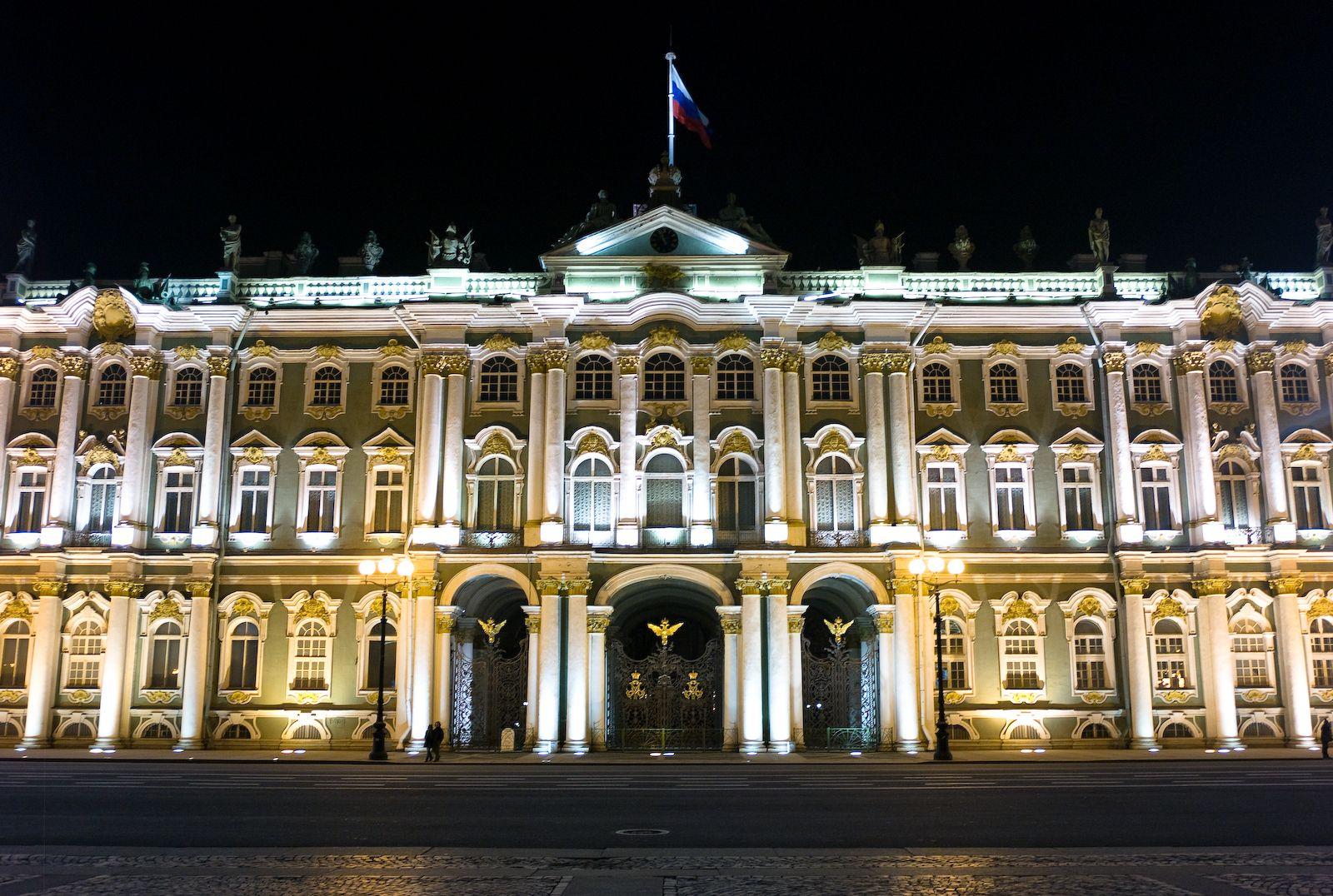 1600x1076 Russia Photo: Winter Palace. Winter palace, Beautiful places to visit, Winter palace st petersburg