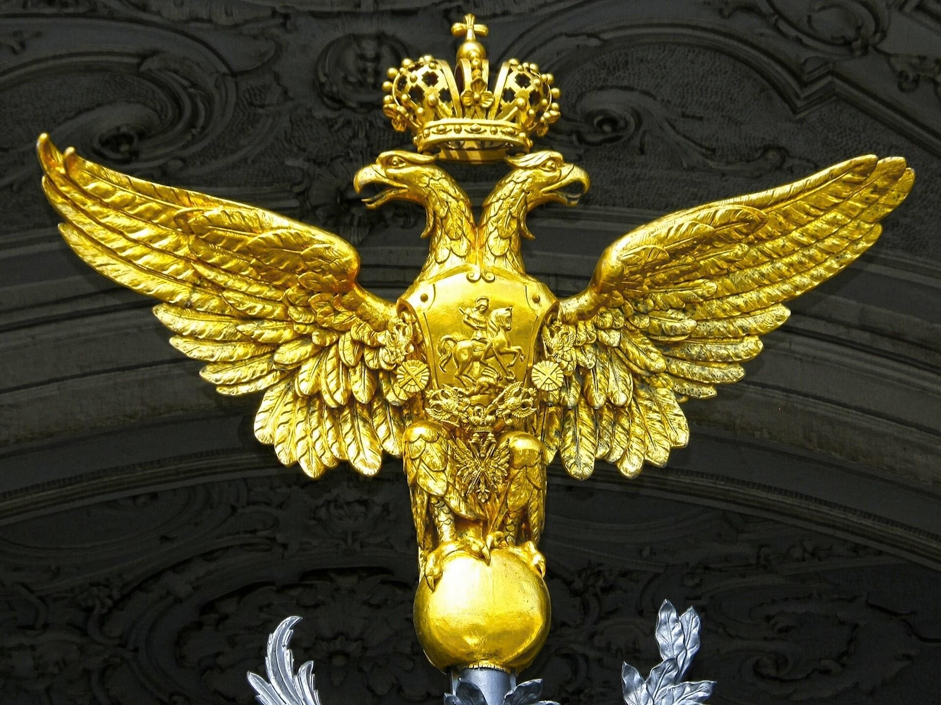 1920x1440 Winter Palace, St. Petersburg, Russia, Coat Of Arms, Double Headed Eagle Gallery HD Wallpaper