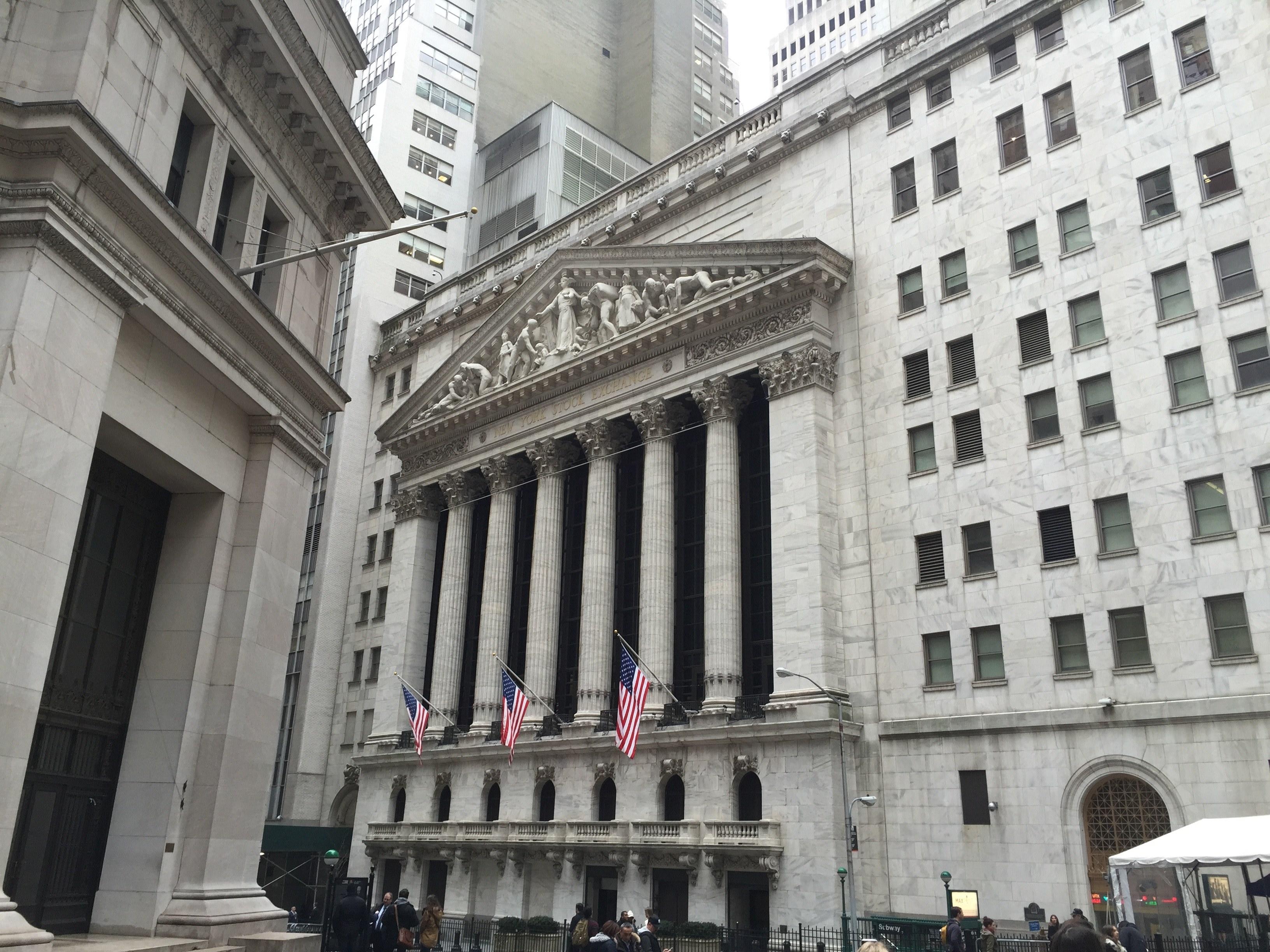 3264x2448 Wallpaper / wall street financial district new york city and new york stock exchange HD 4k wallpaper free download