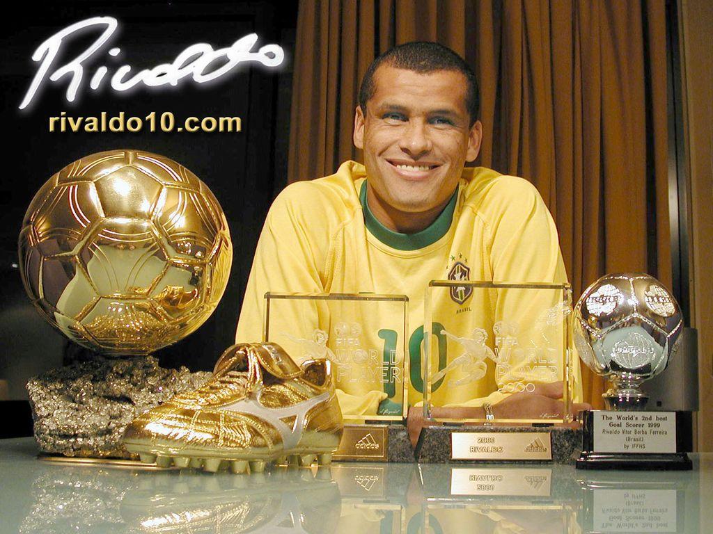 1024x768 Rivaldo VÃtor Borba Ferreira Football Wallpaper