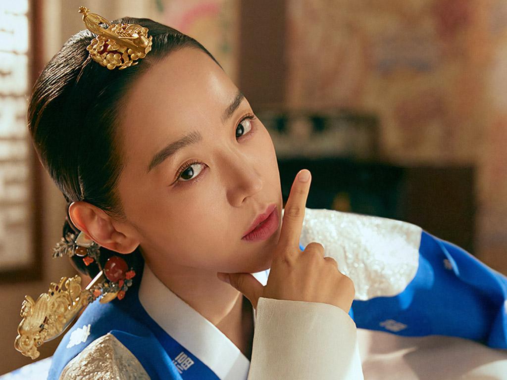 1024x768 Deretan Fakta Tentang Drama Korea Mr. Queen