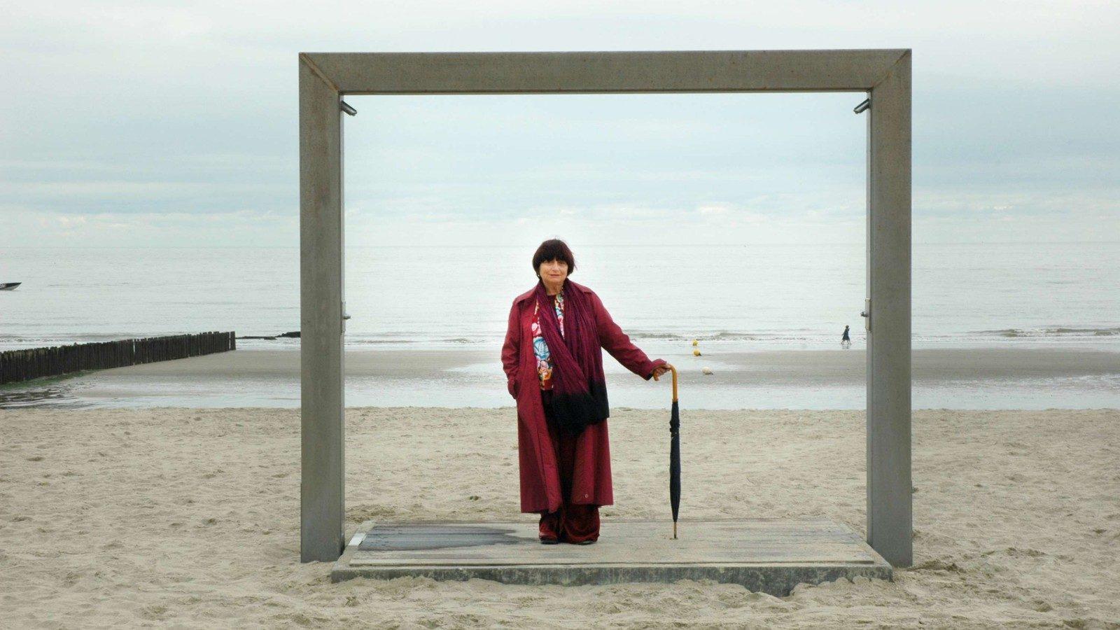 1600x900 Agnes Varda Wallpaper
