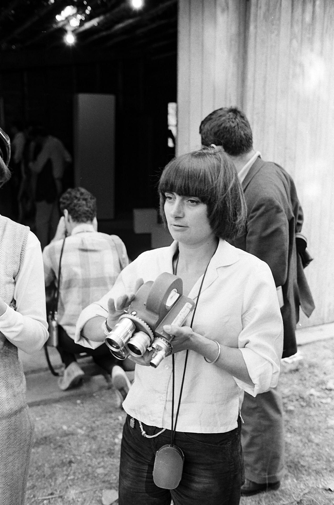 1400x2111 Look, Now Look Again: On Agnès Varda