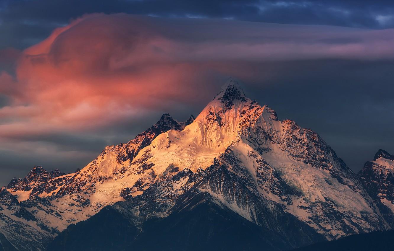 1332x850 Wallpaper sunset, China, the evening, China, Tibet, reflections, Kawagabro, Meili Snow Mountains, the holy mountain of Buddhists, Deqin Yunnan, Kawagebo, Meili Snowy Mountains image for desktop, section природа