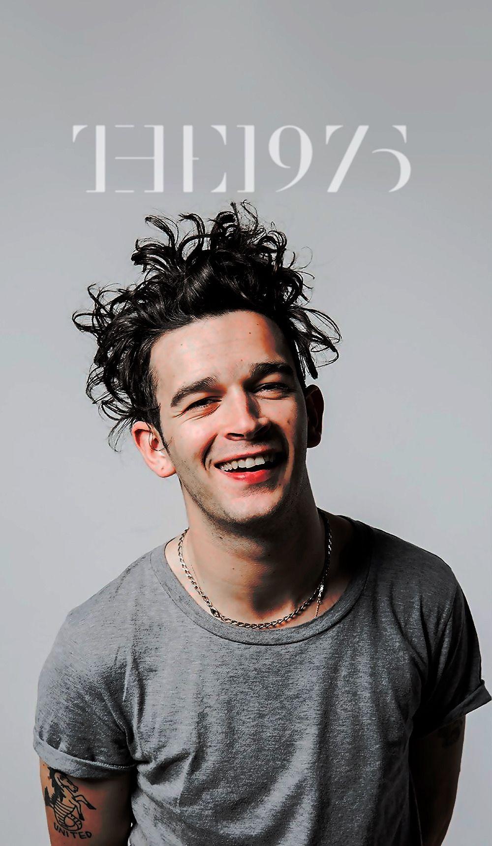 1000x1718 The 1975. Matty Healy. Wallpaper. The 1975 matthew healy, The Matt healy