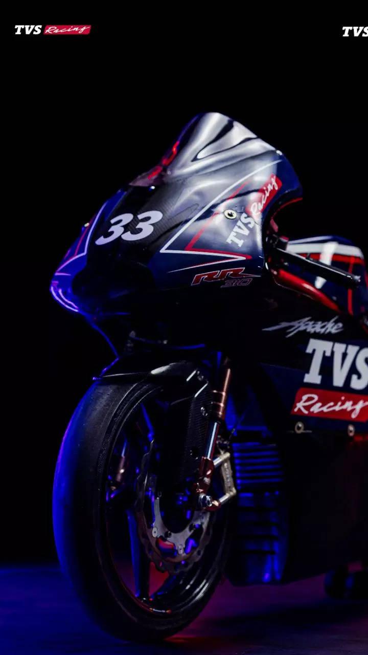 720x1280 Turbocharged TVS Apache RR310 breaks Yamaha RD350's drag race record. Times of India