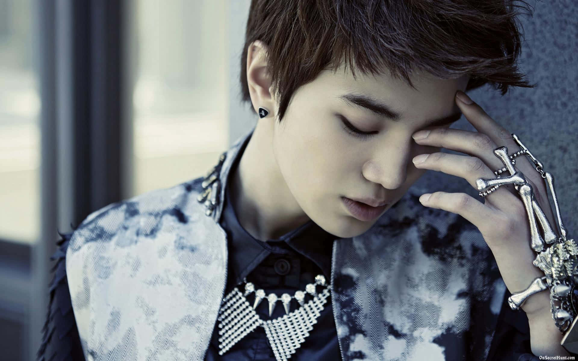 1920x1200 Stylish Boy Wallpaper