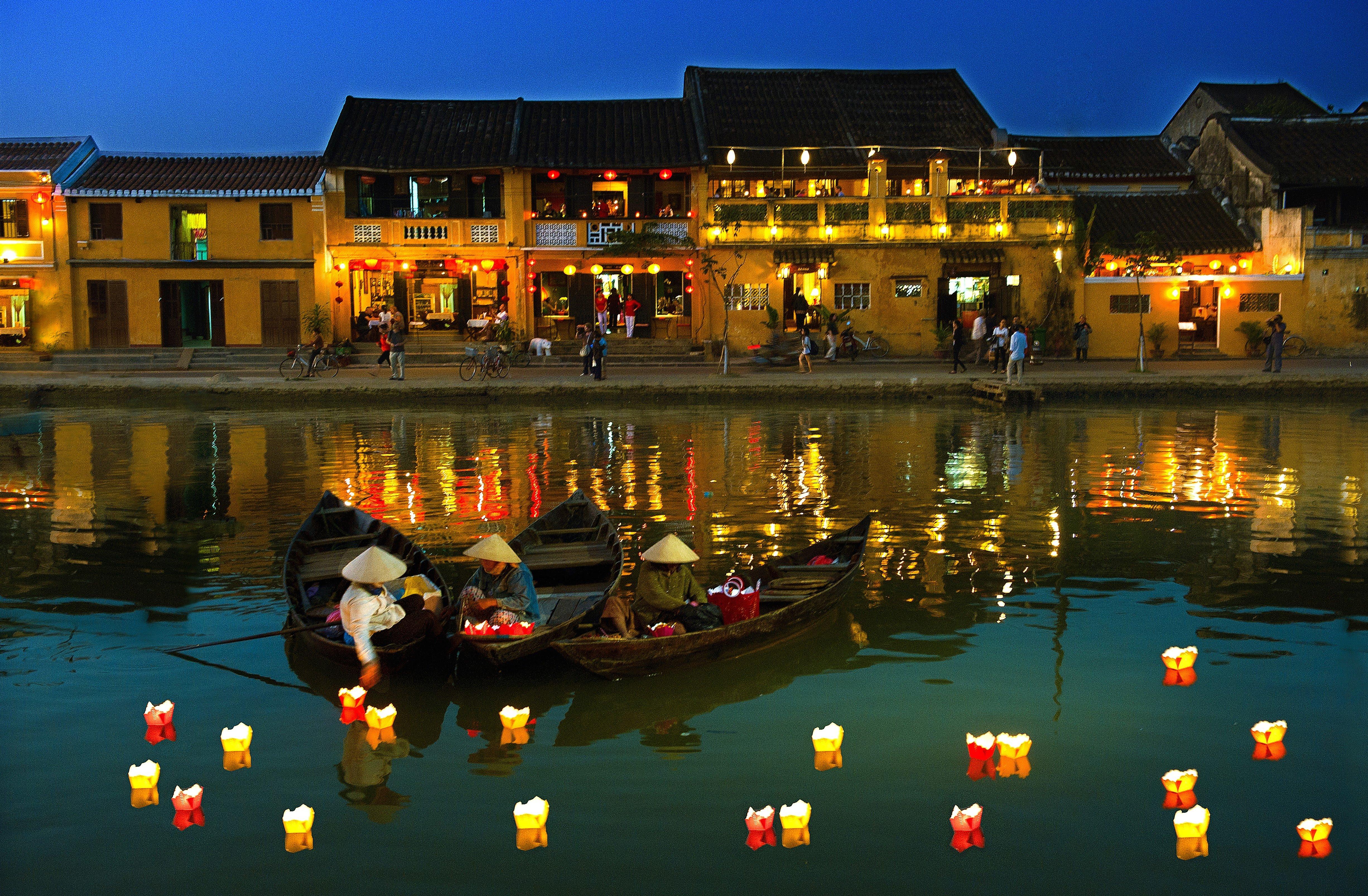 4904x3213 Hoi An Activities