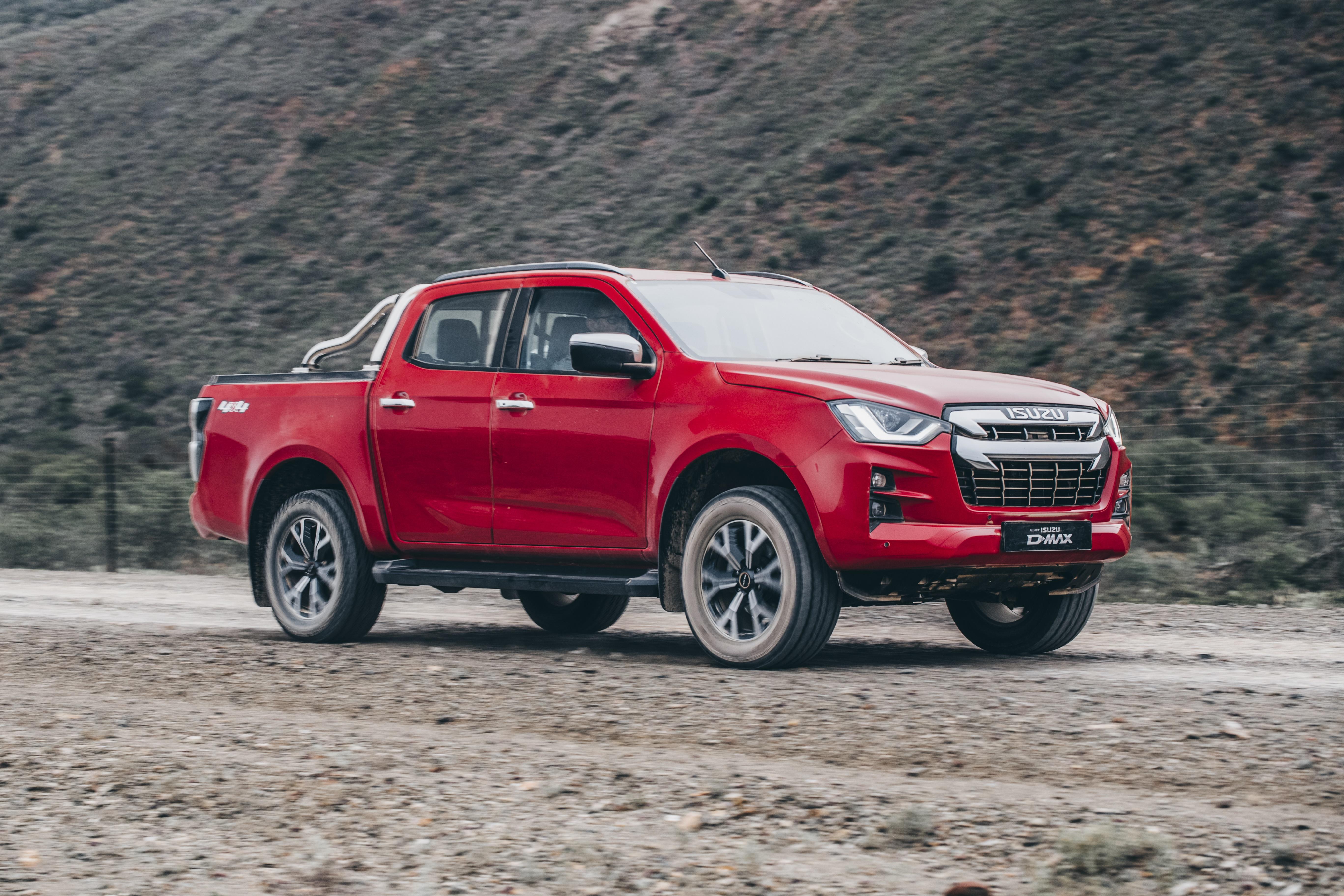 5470x3647 4K, NLR 45 AU Spec, 2018 , Isuzu, Trucks, White Background Gallery HD Wallpaper