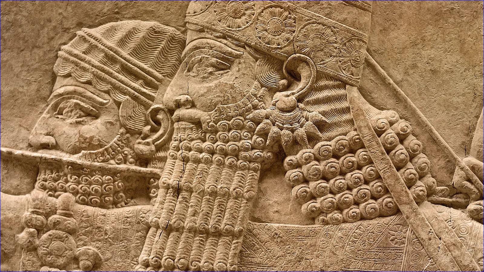 1600x900 The Assyrian King's Earring