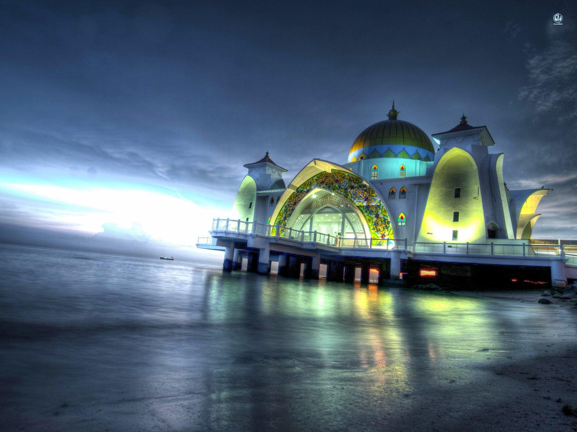 1920x1440 Malacca Straits Mosque 4k Ultra HD Wallpaper