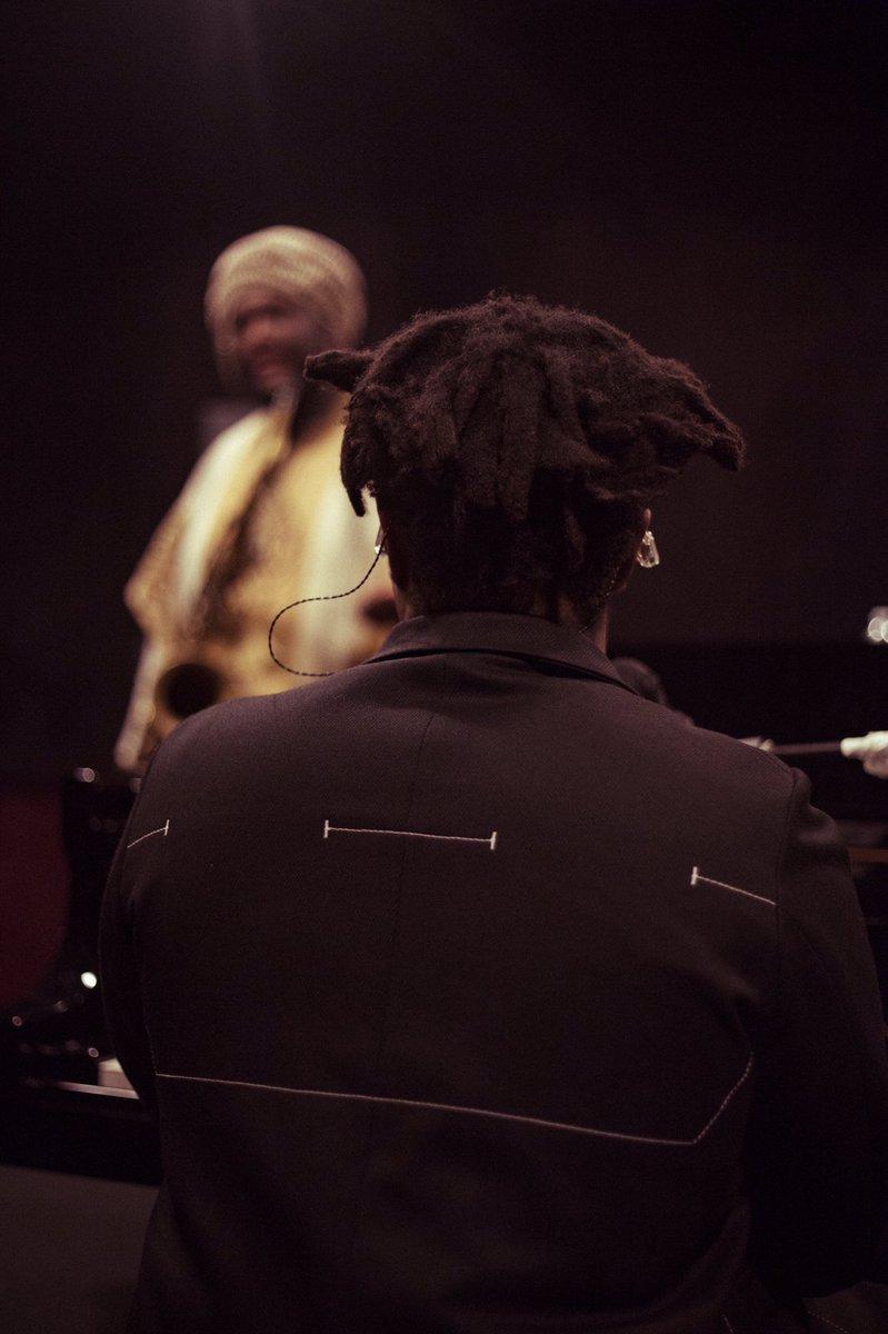799x1200 Sampha Wallpaper