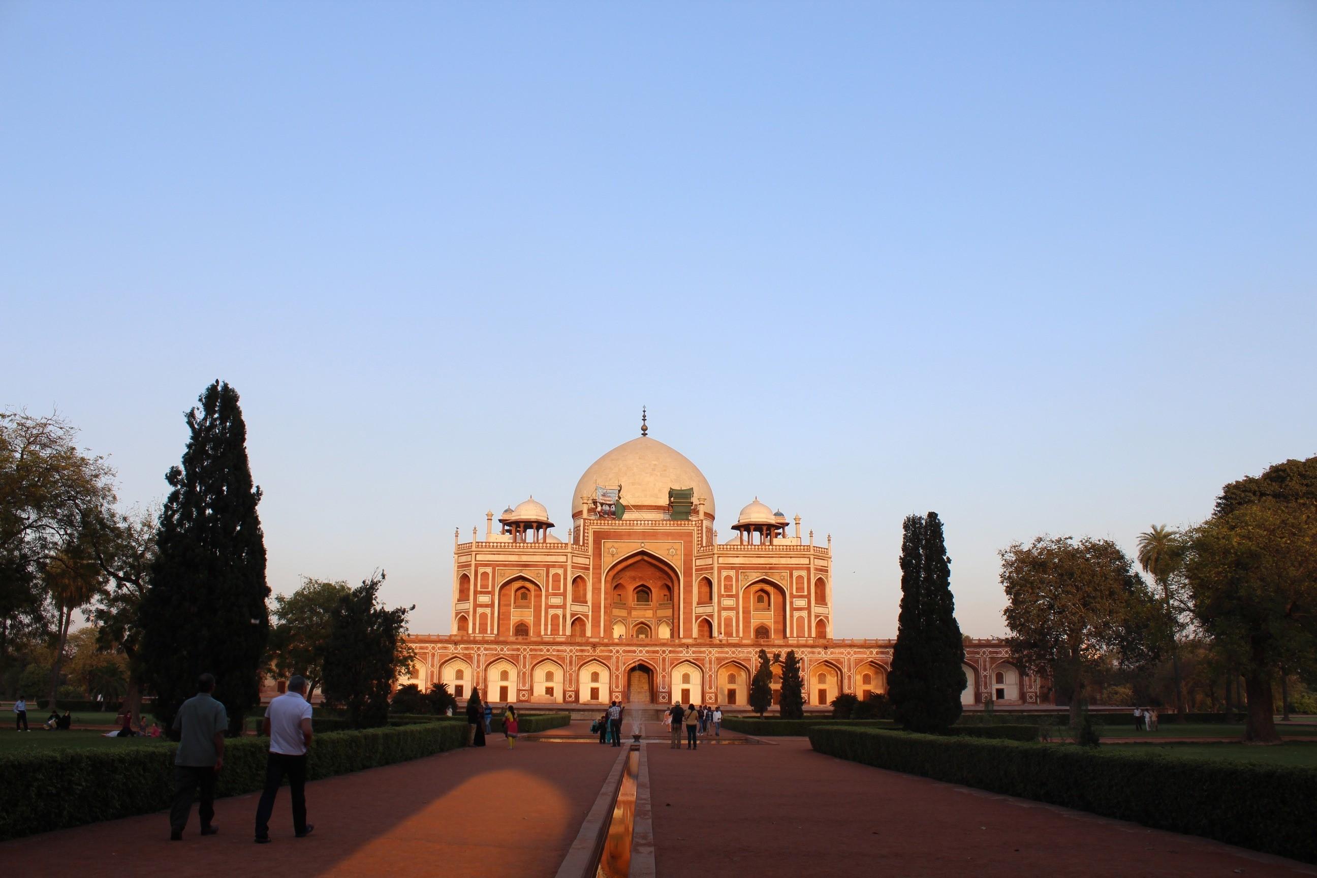 2592x1728 Wallpaper / travel, arch, tomb, people, dome, incidental people, nature, indian, the past, group of people, city, day, mughal, travel destinations, monument, clear sky free download