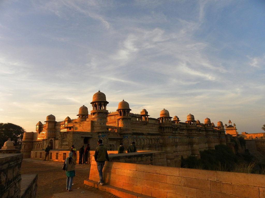 1024x768 Gwalior Fort (i)