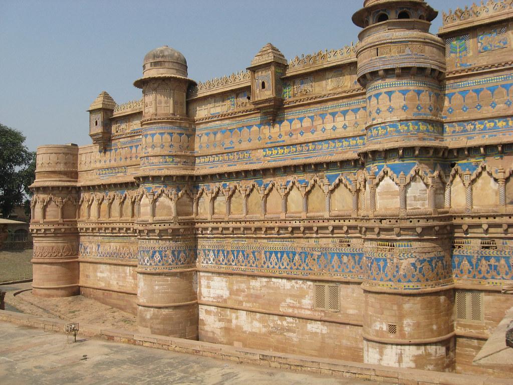 1024x768 Gwalior Fort, Madhya Pradesh, India. Man Singh Palace and F
