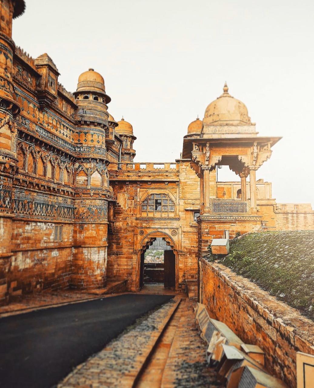 1036x1280 Gwalior Fort: History, Image, Timings & Interesting Facts