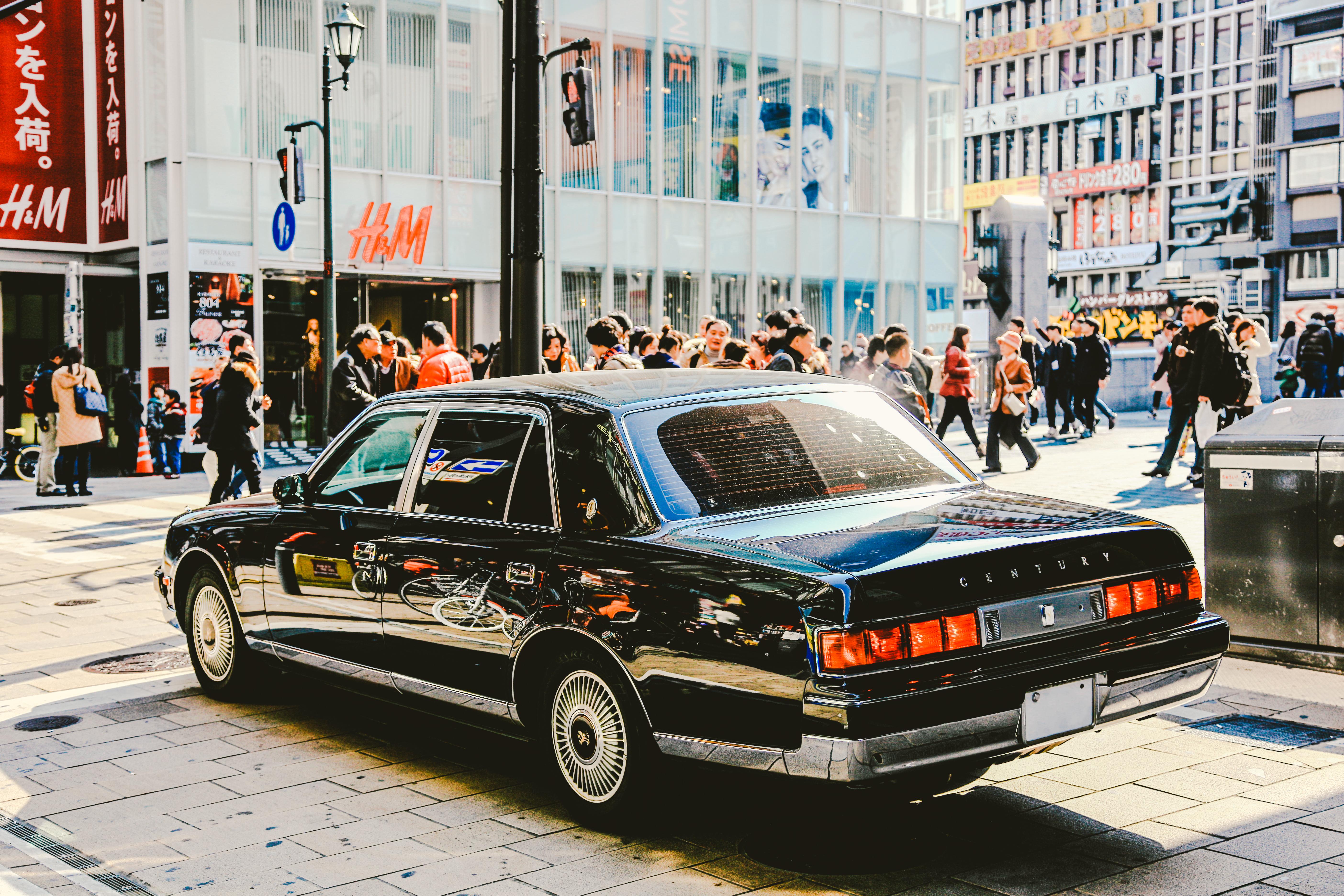 5616x3744 Toyota Century Wallpaper