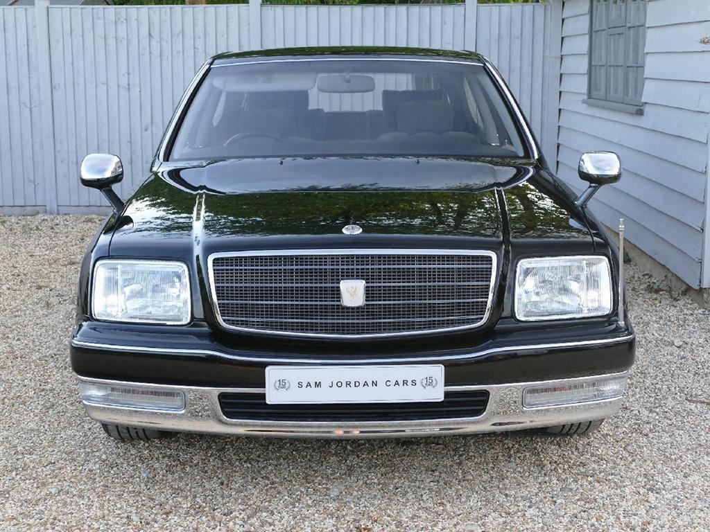 1024x768 Toyota Century