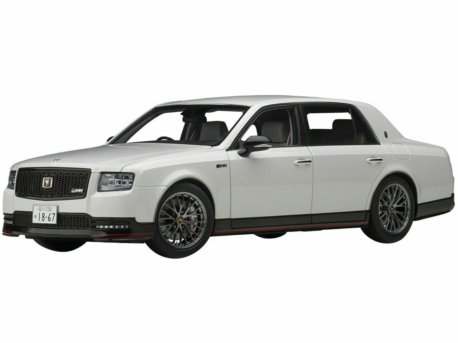 1600x1200 TOYOTA CENTURY GRMN (RHD) PEARL WHITE 1 18 MODEL CAR BY AUTOART 78764 674110787641