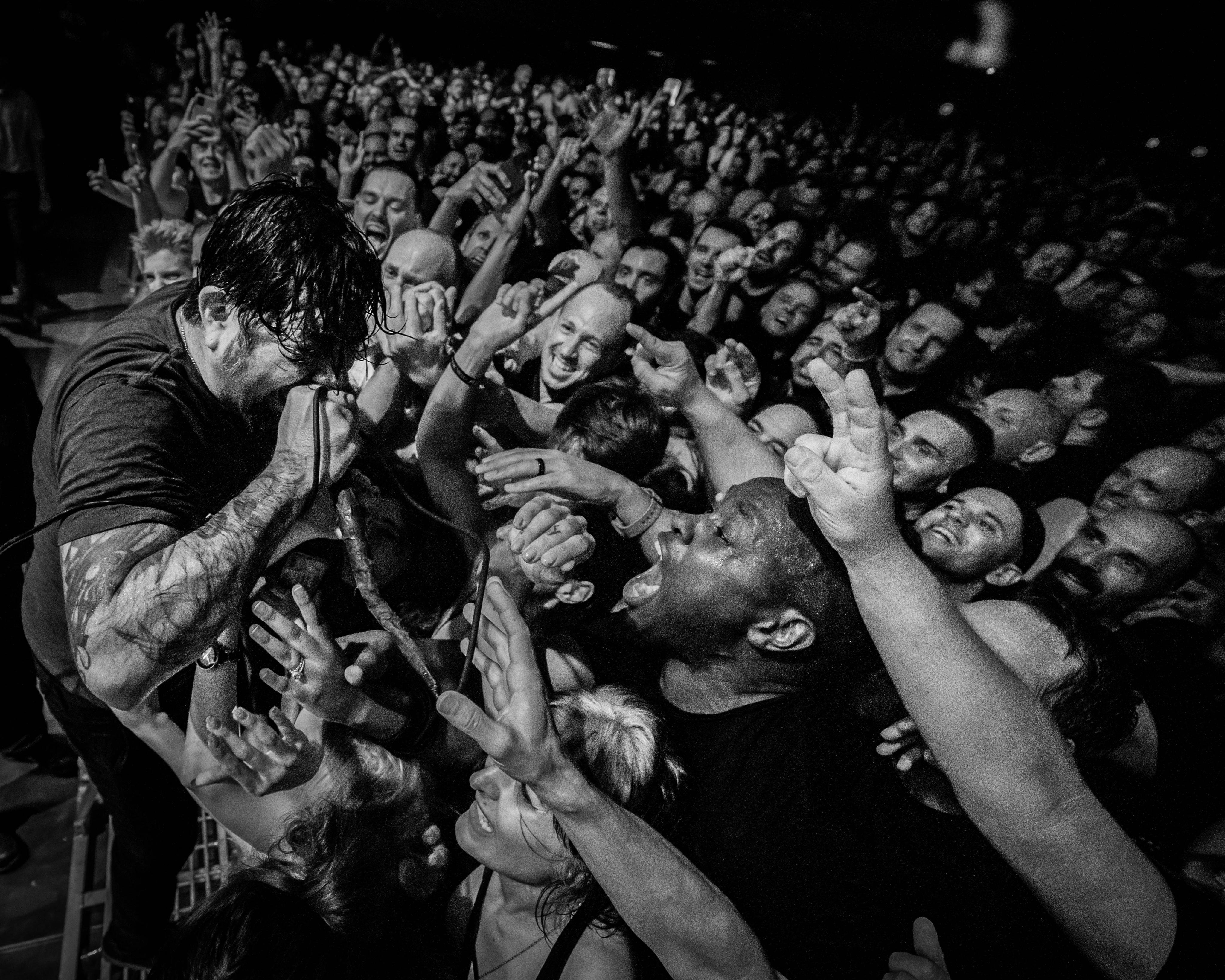 Mosh Pit Wallpapers - Top Free Mosh Pit Backgrounds - WallpaperAccess