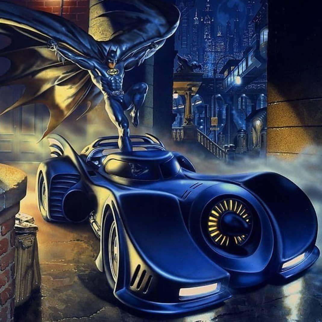 1069x1069 Michael Keaton Batman