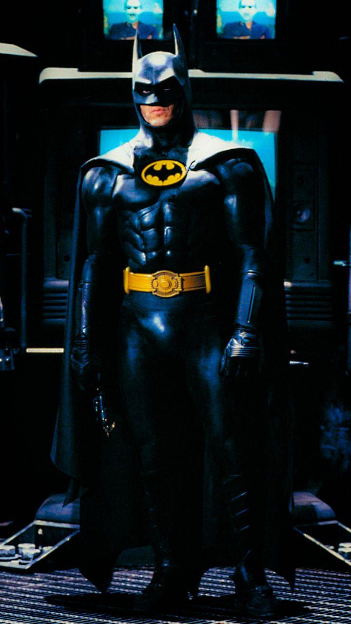 720x1280 Batman (Bruce Wayne). Michael keaton batman, Batman comics, Batman
