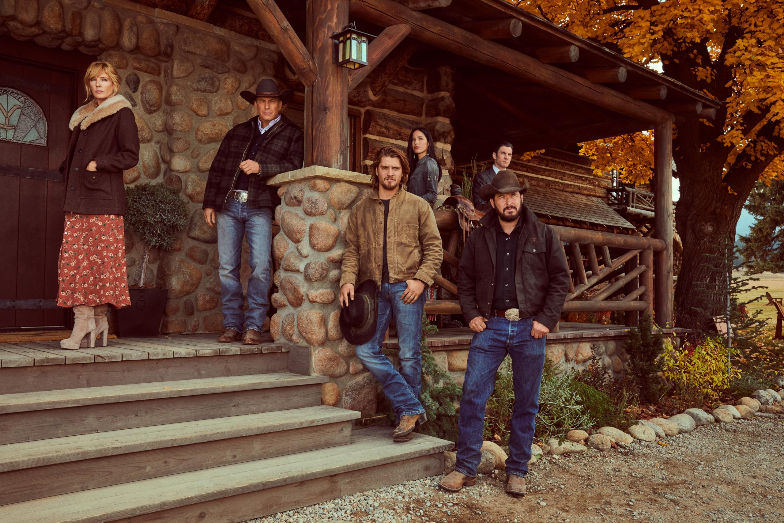 2560x1707 TV Show Yellowstone HD Wallpaper