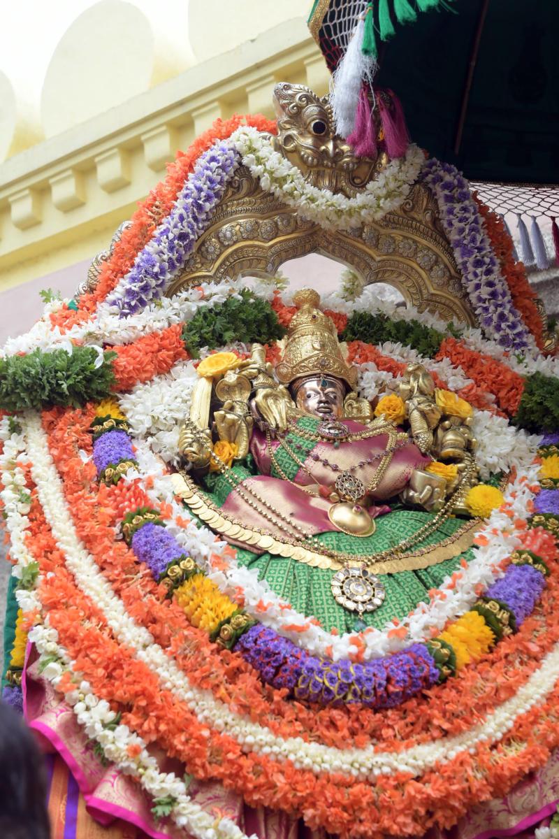 800x1200 Chamundeshwari Vardhanthi celebrated atop Chamundi Hill