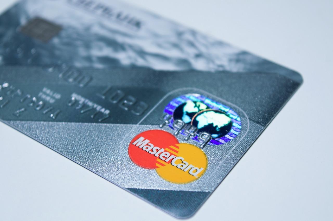 1280x851 Free A Plastic Card & Mastercard Image