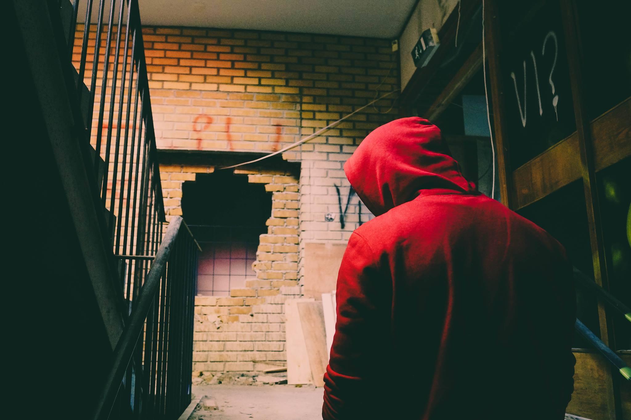 2048x1363 Urbex Hoods Abandoned Explorer Staircase Norway Exploration Red Sweatshirt Urban Decay School Wallpaper:2048x1363