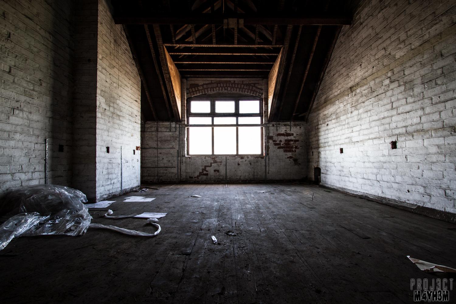 1500x1000 Urbex: Abandoned Wallpaper Warehouse and Store, Somewhere, United Kingdom