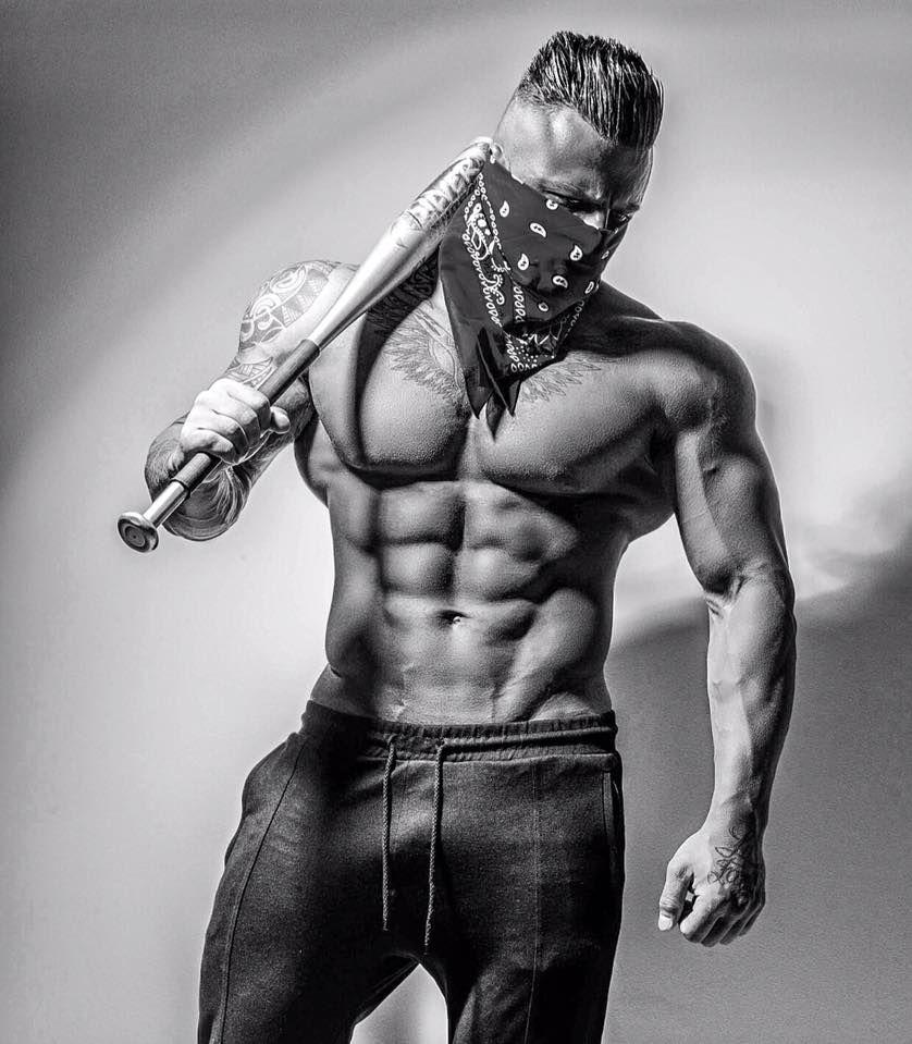 838x959 A quién bateamos?. Body wallpaper gym, Gym wallpaper, Bodybuilding motivation wallpaper