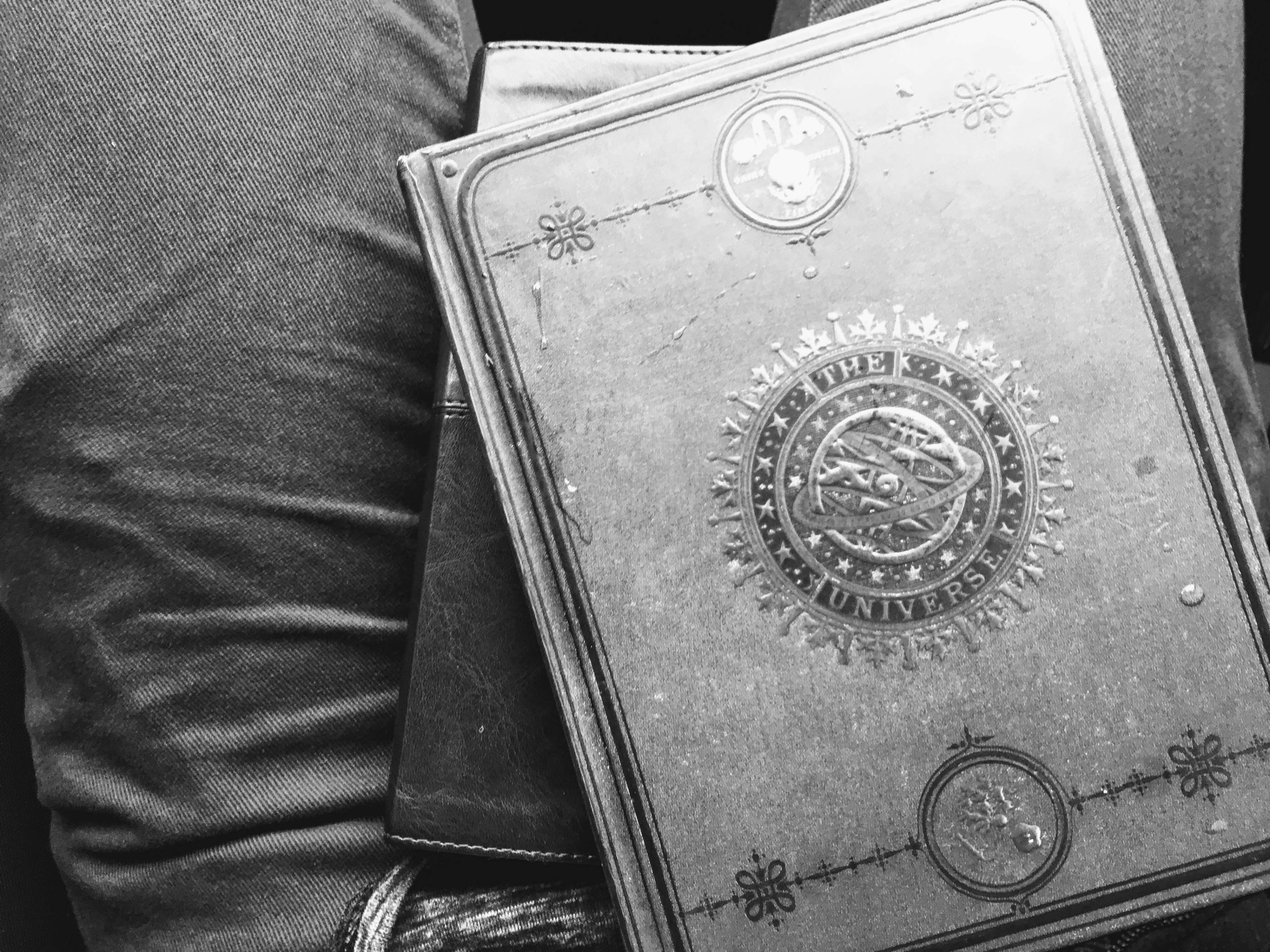 3840x2880 bible, black and white, book, journal, writing, writing tool 4k