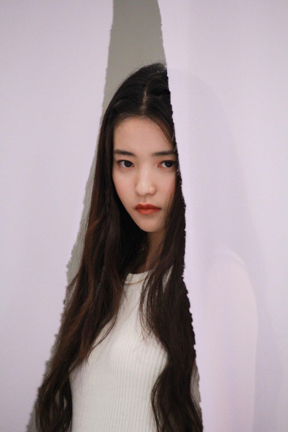 1200x1800 Kim TaeRi For Marie Claire Korea Magazine March Issue Behind Shooting Scene