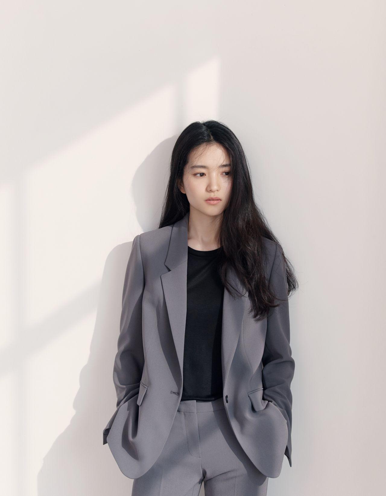 1280x1642 Kim Tae Ri for Frontrow Spring Summer 2018 • CelebMafia