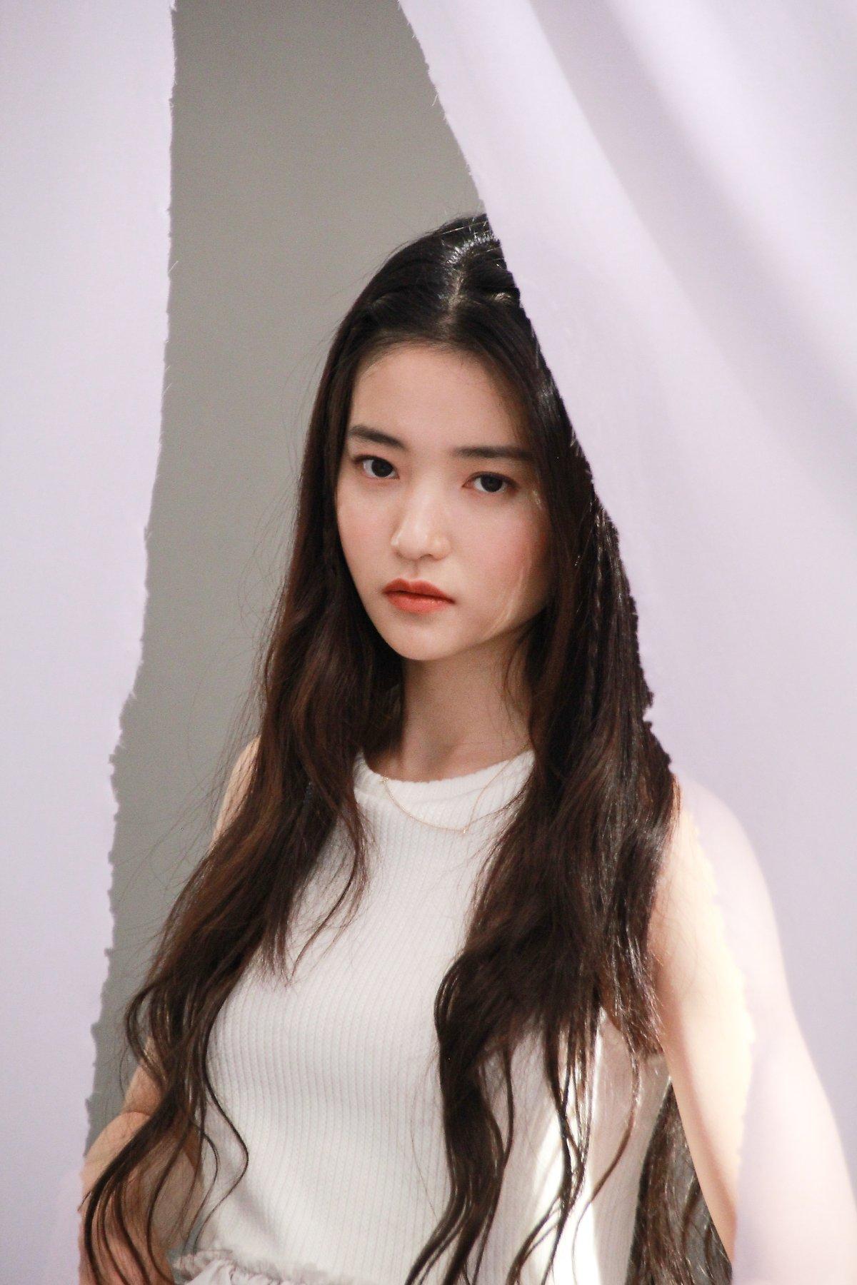 1200x1800 Kim TaeRi For Marie Claire Korea Magazine March Issue Behind Shooting Scene