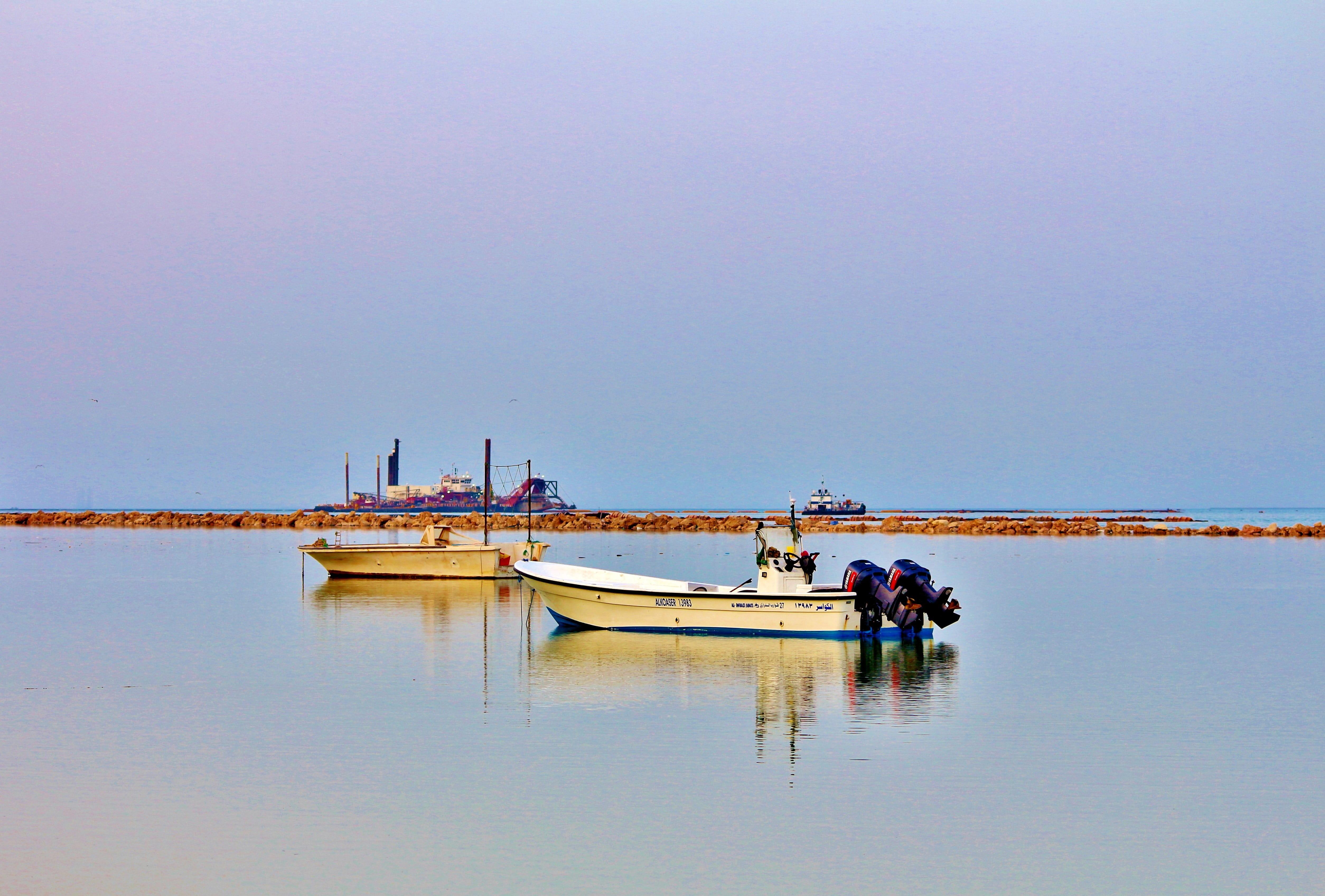 5017x3394 Wallpaper / transportation, people, evening, arab, real people, travel, day, dammam, water, saudi arabia, adult, Sea, blue, natural, waterfront, outdoors, men, copy space free download