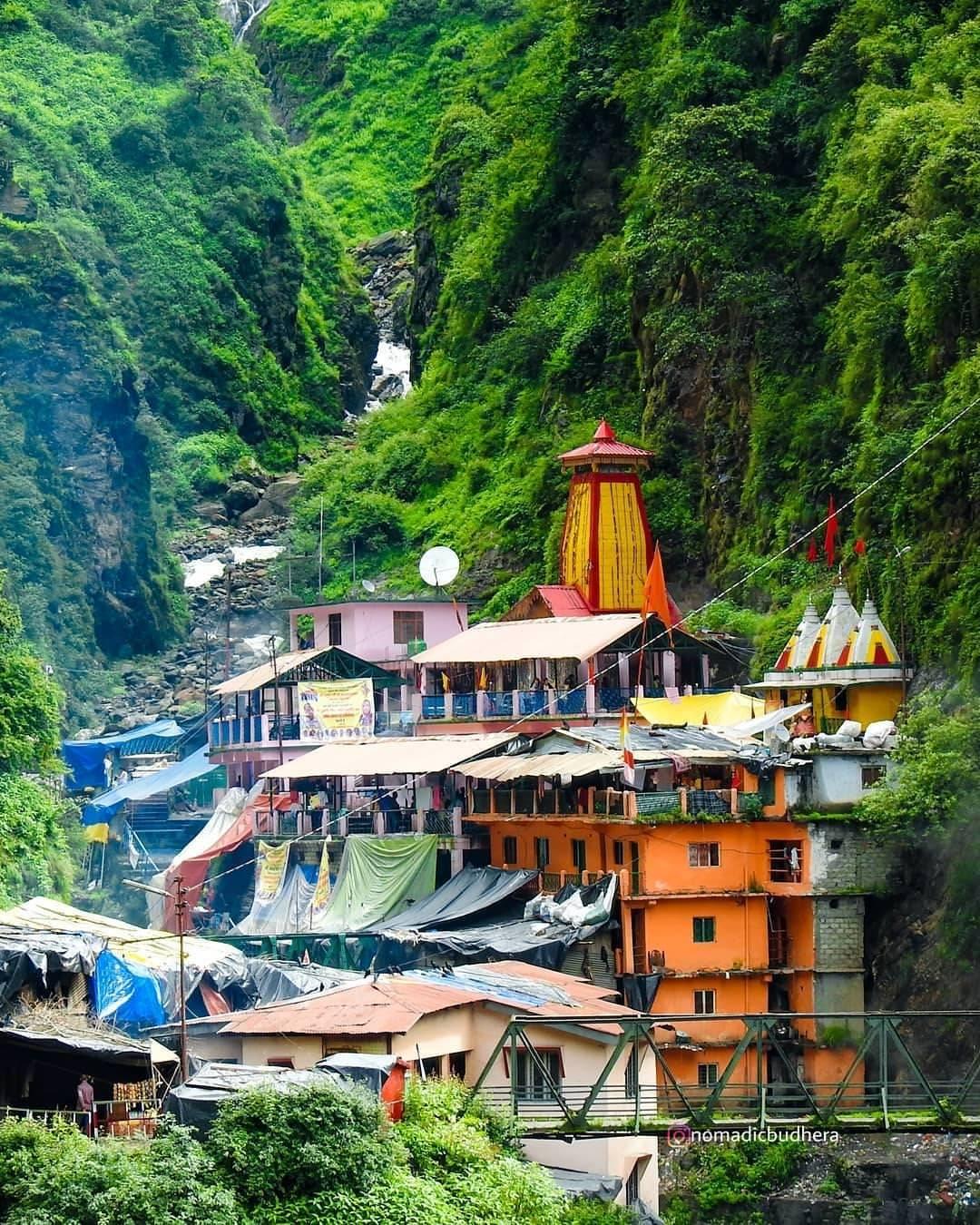 Yamunotri Wallpapers - Top Free Yamunotri Backgrounds - WallpaperAccess