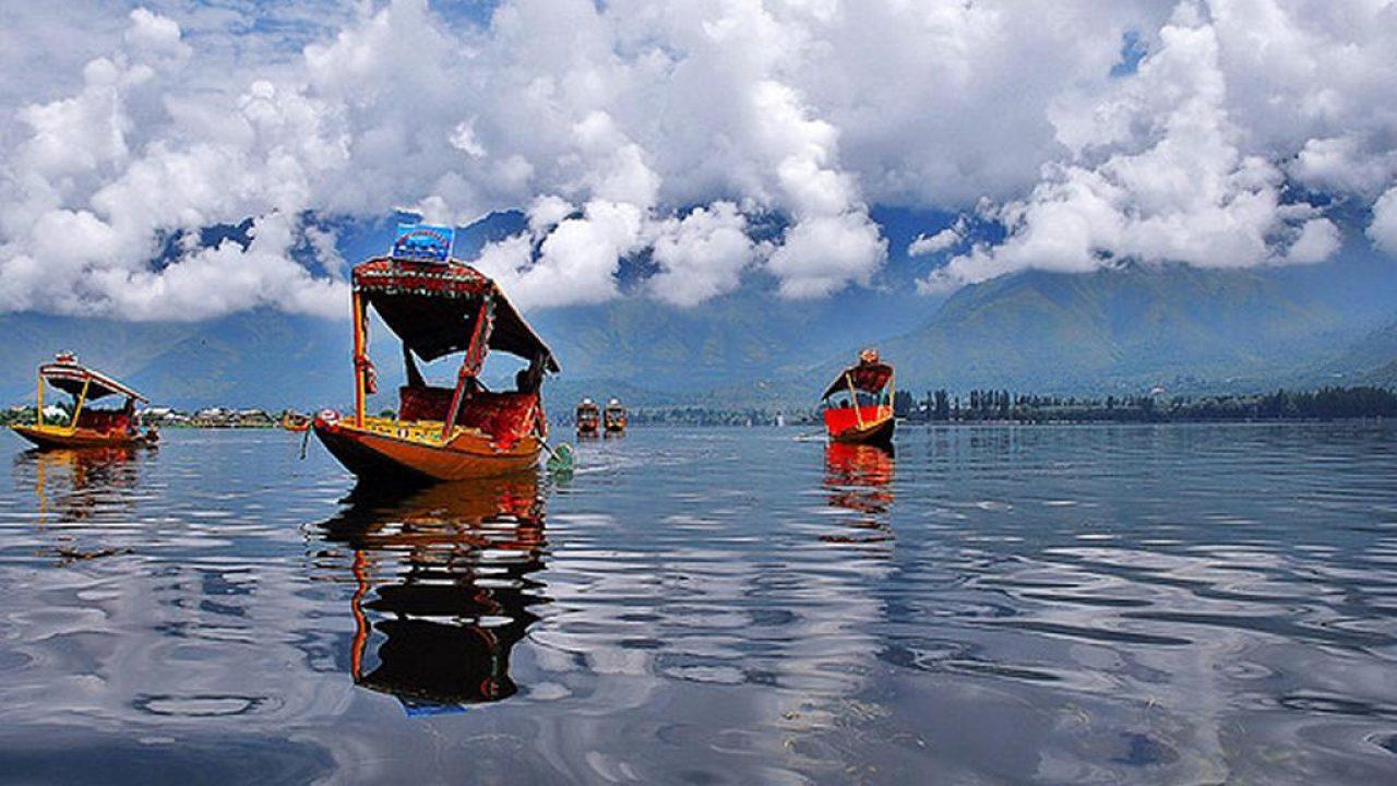 1280x720 Majestic Image of Kashmir That You Would Mistake For Heaven!