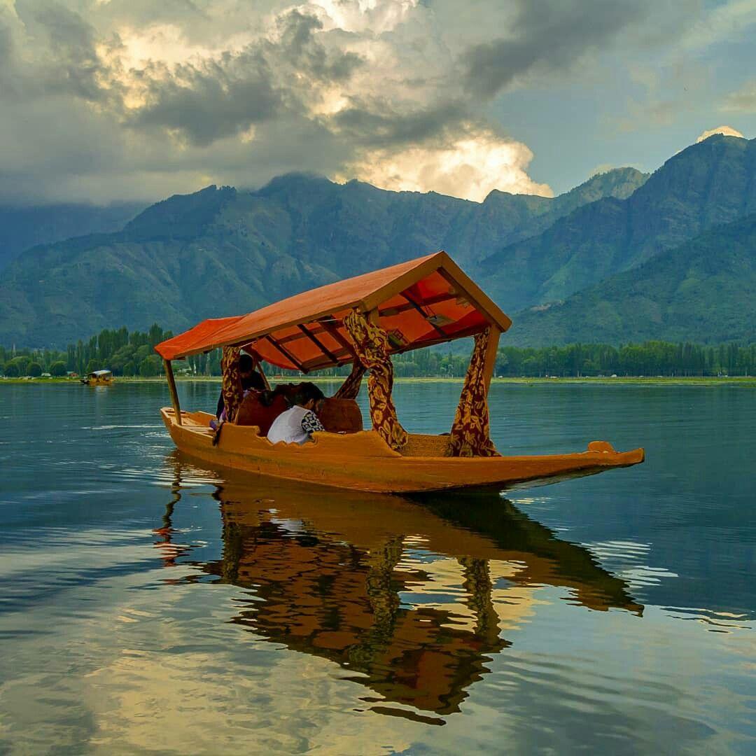 1080x1080 Dal Lake Srinagar #India. Beautiful image nature, Lake photography, Landscape art painting