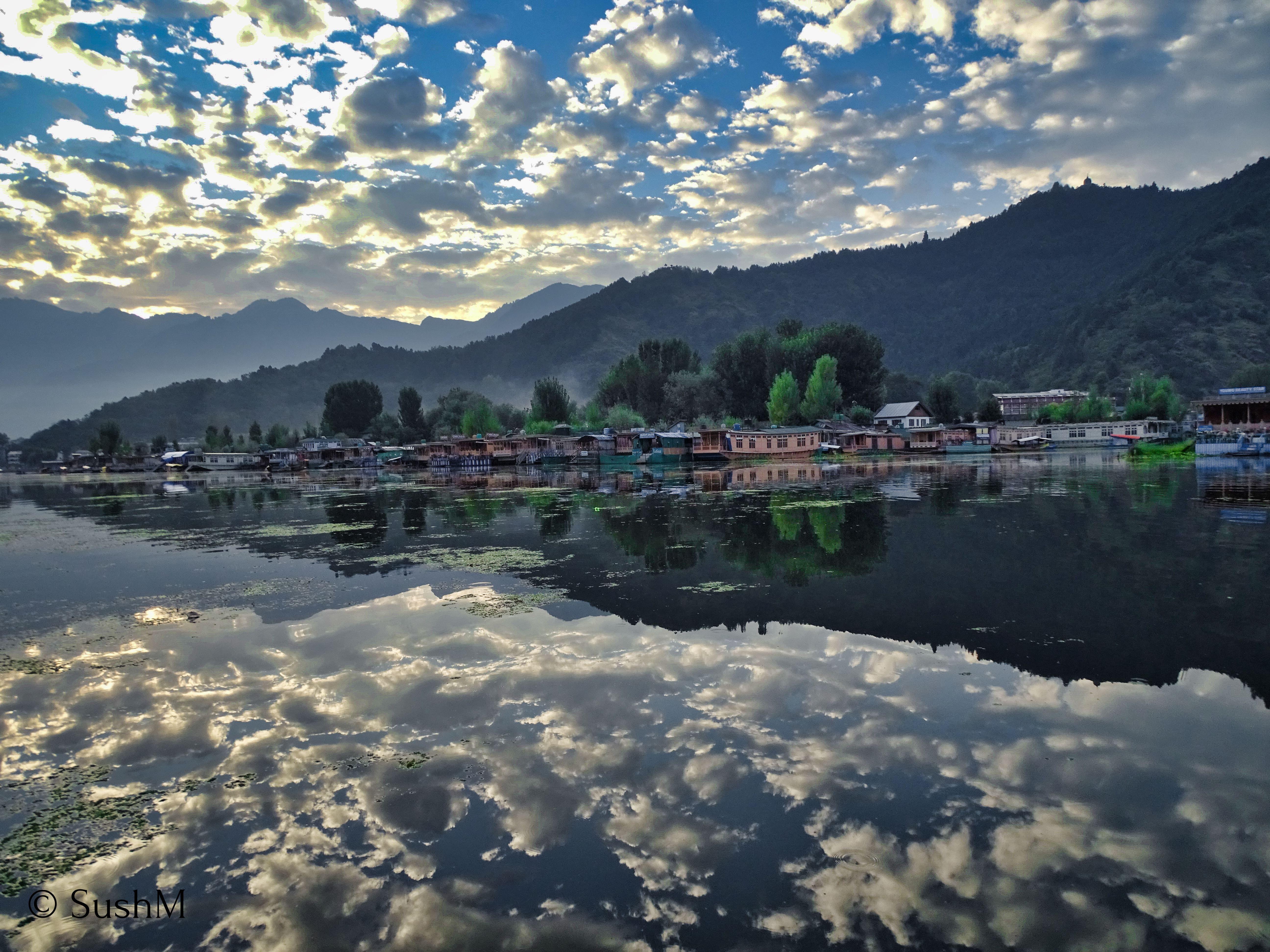 5184x3888 Dal Lake Kashmir #sky #skies #nature #photography. Kashmir, Travel Picture, Lake