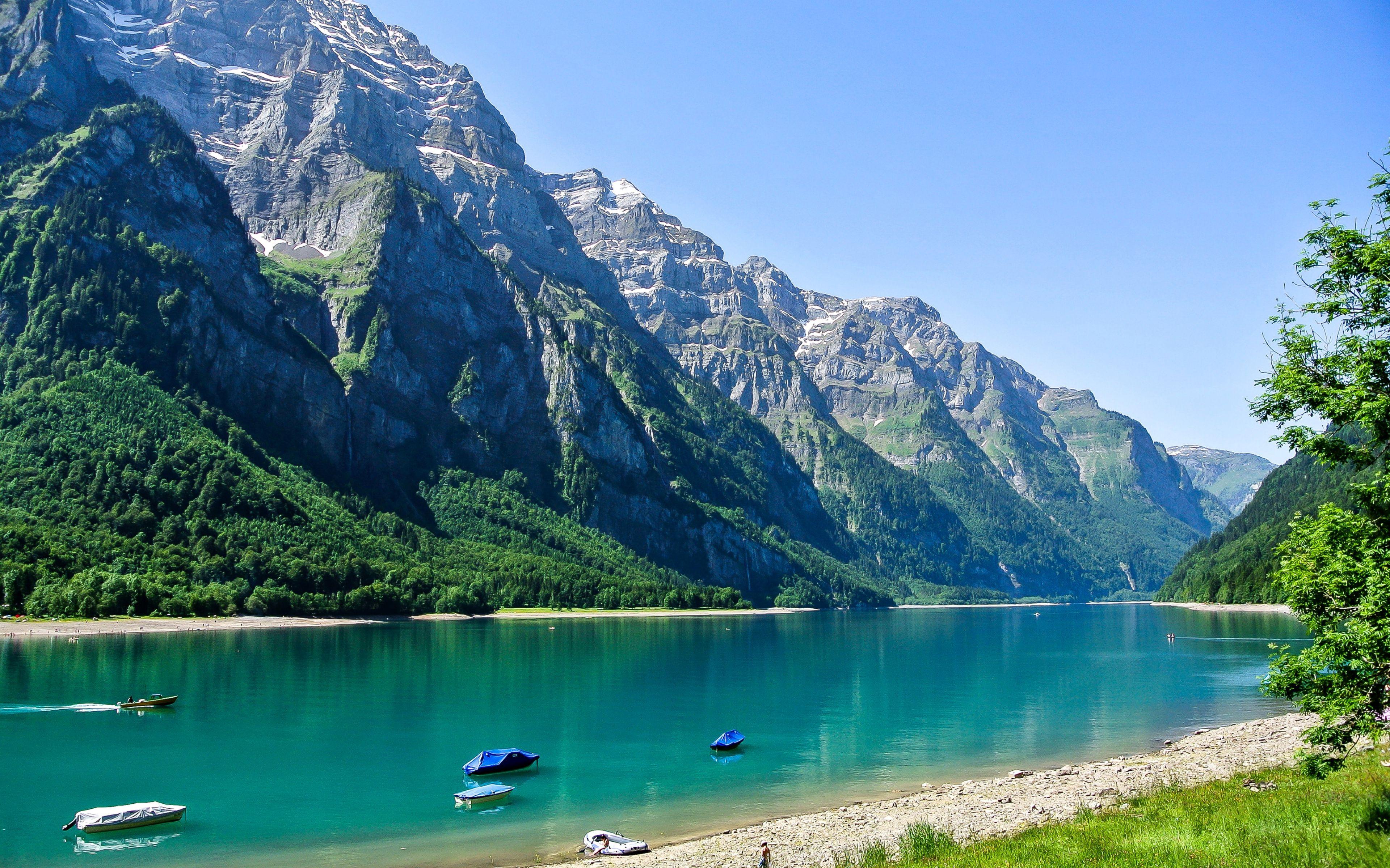 3840x2400 HD Background Switzerland Glarus Mountain Green Lake Beach Sand
