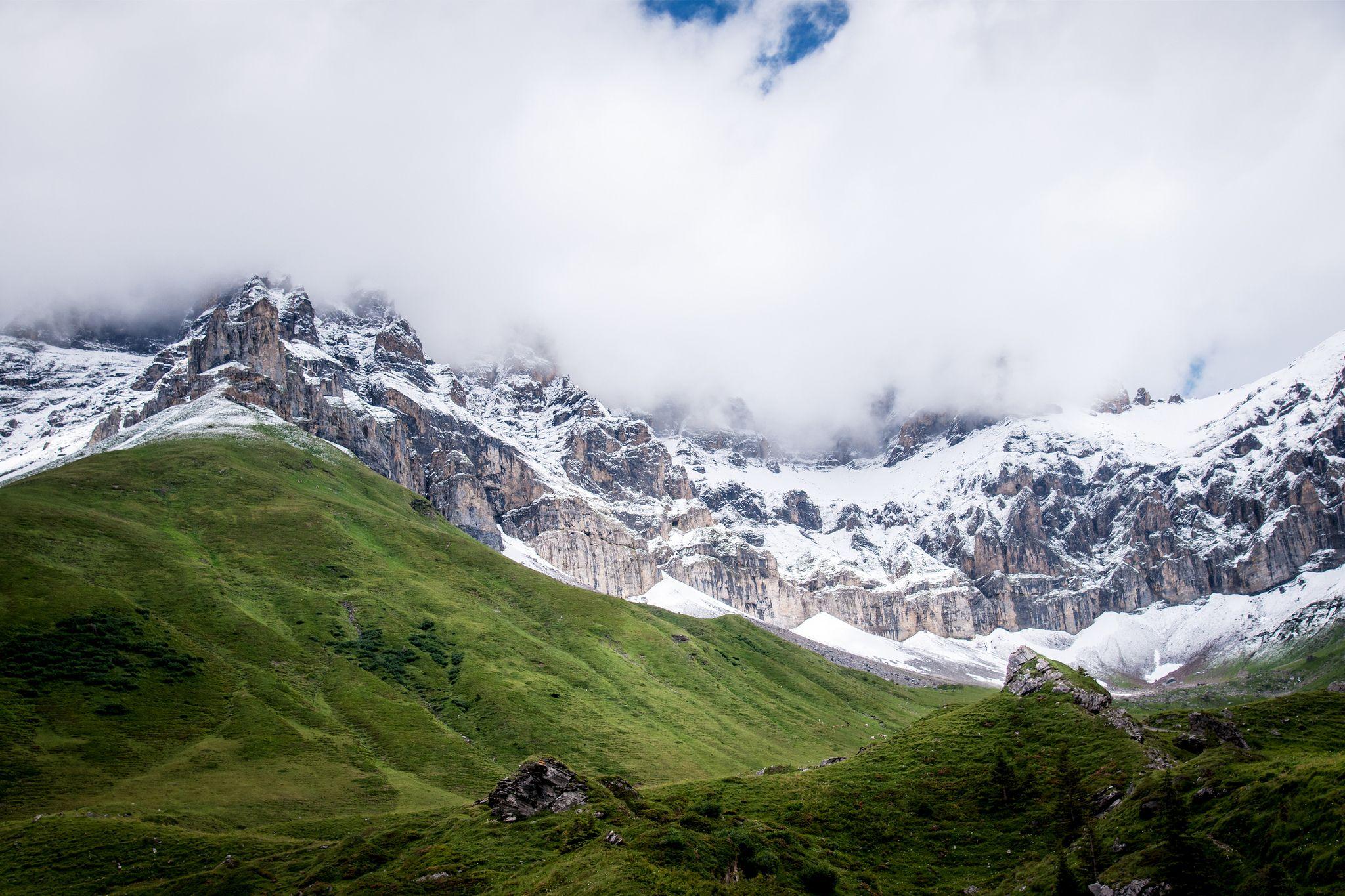 2048x1365 Daily Wallpaper: Hirzel, Switzerland Mountains. I Like To Waste My Time