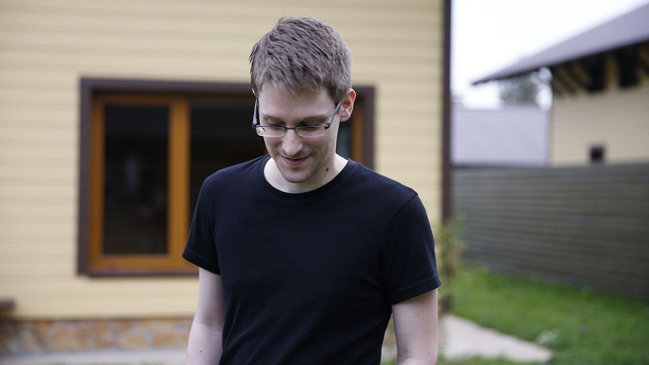 1296x730 Watch the Short That Convinced Edward Snowden to Trust 'Citizenfour' Director Laura Poitras