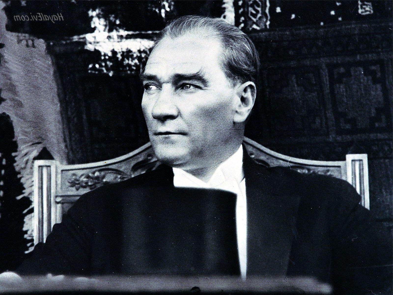 1600x1200 Atatürk Wallpaper