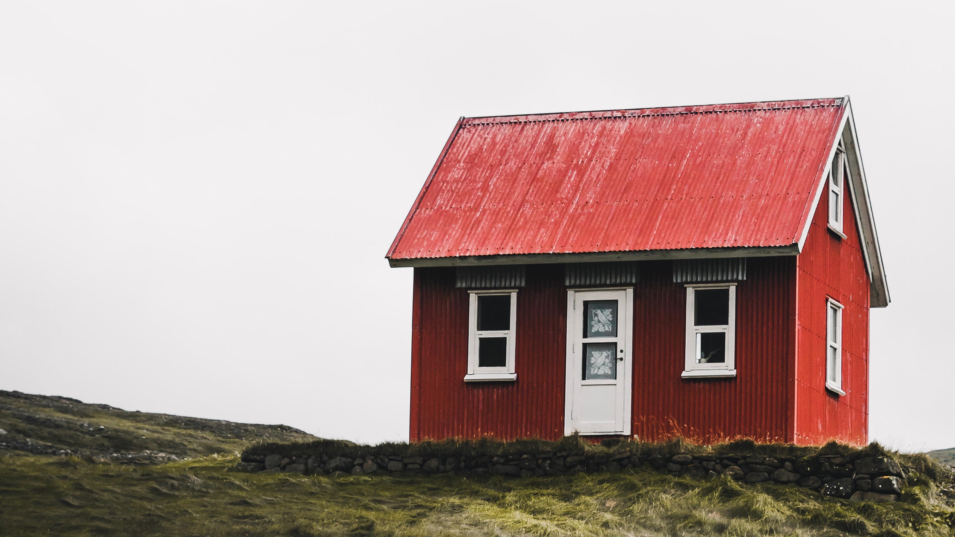 3840x2160 Red Small House 4K Photo