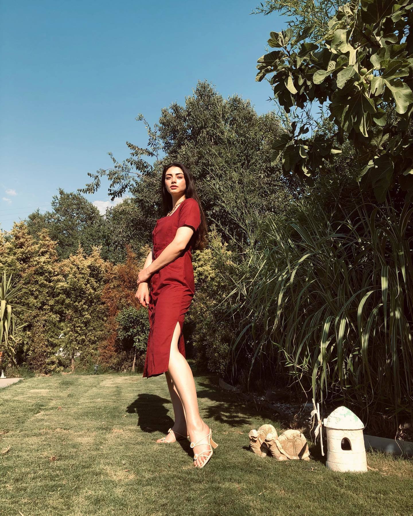 1440x1800 Özge Törer's Feet << wikiFeet