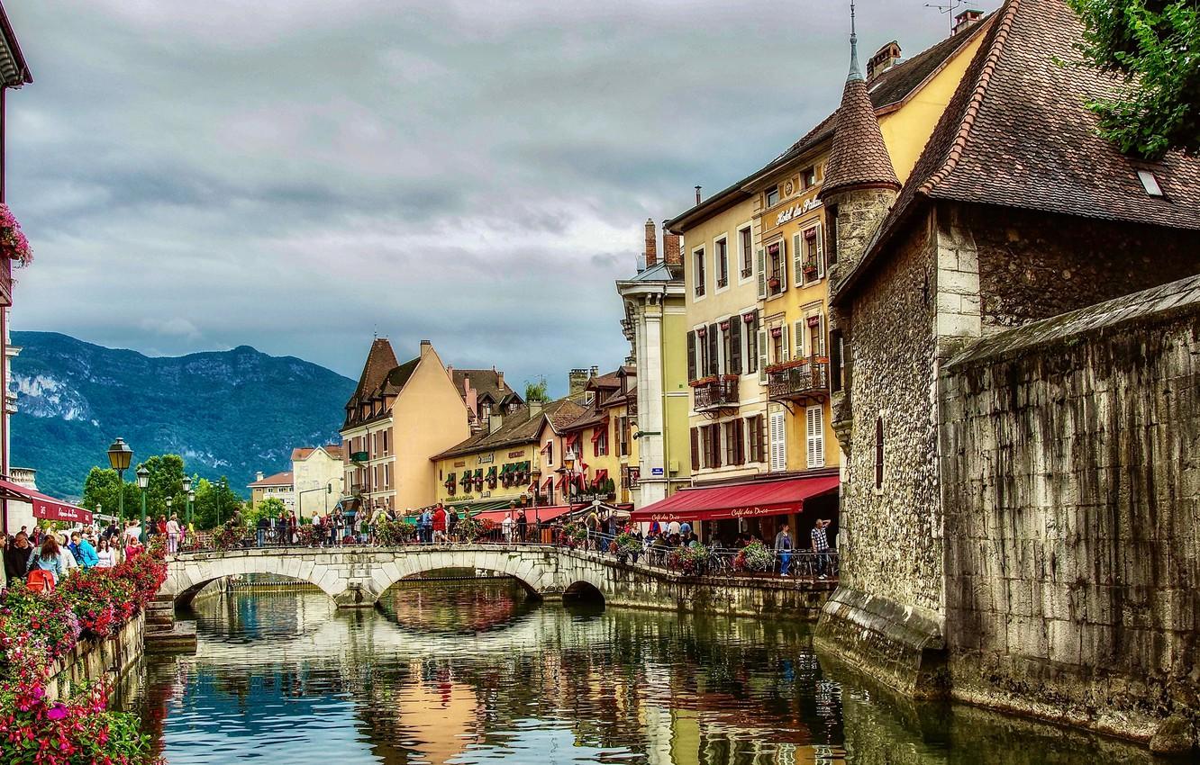 1332x850 Annecy Wallpaper