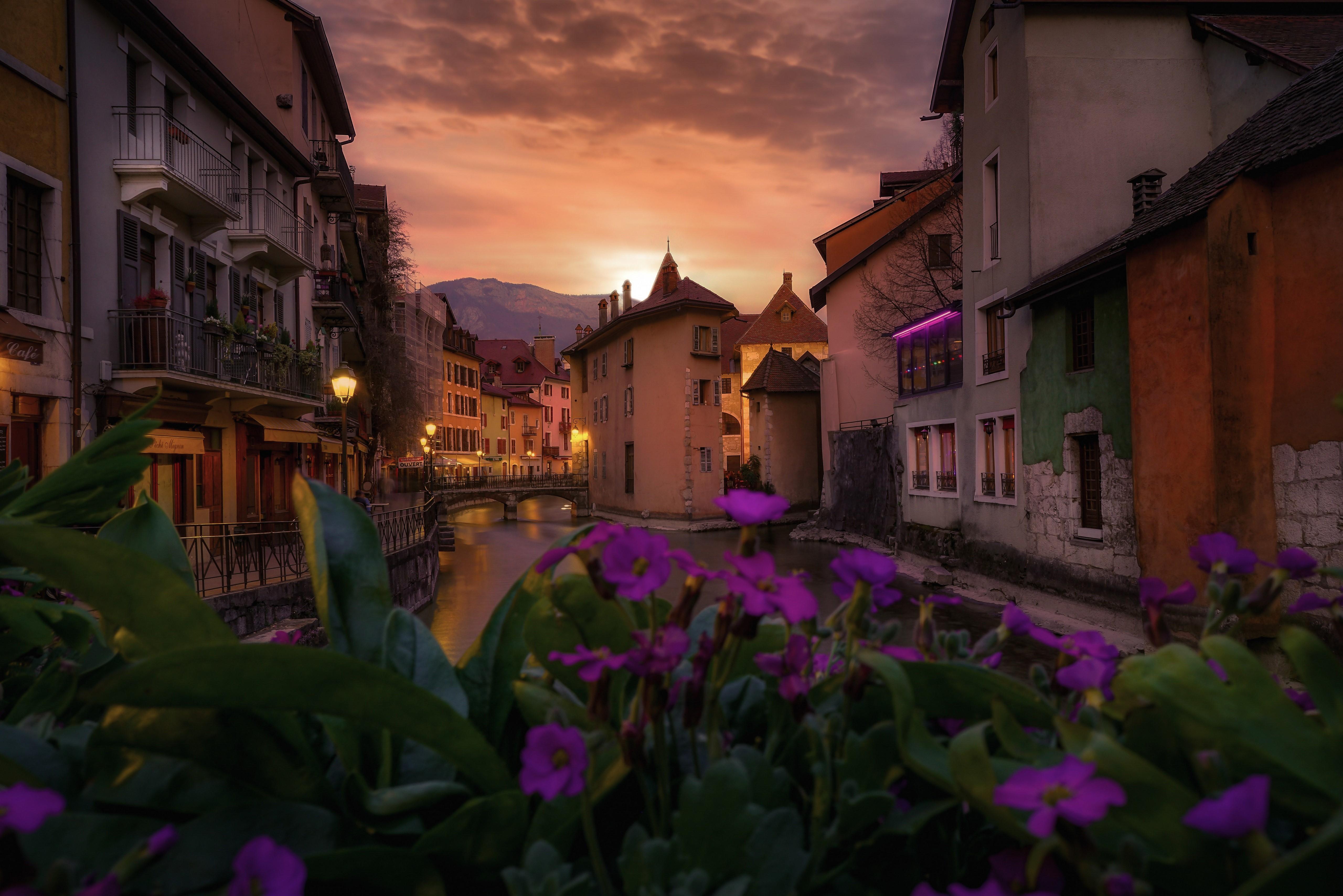 5120x3416 4K, 5K, Annecy, France, Houses, Evening, Canal Gallery HD Wallpaper
