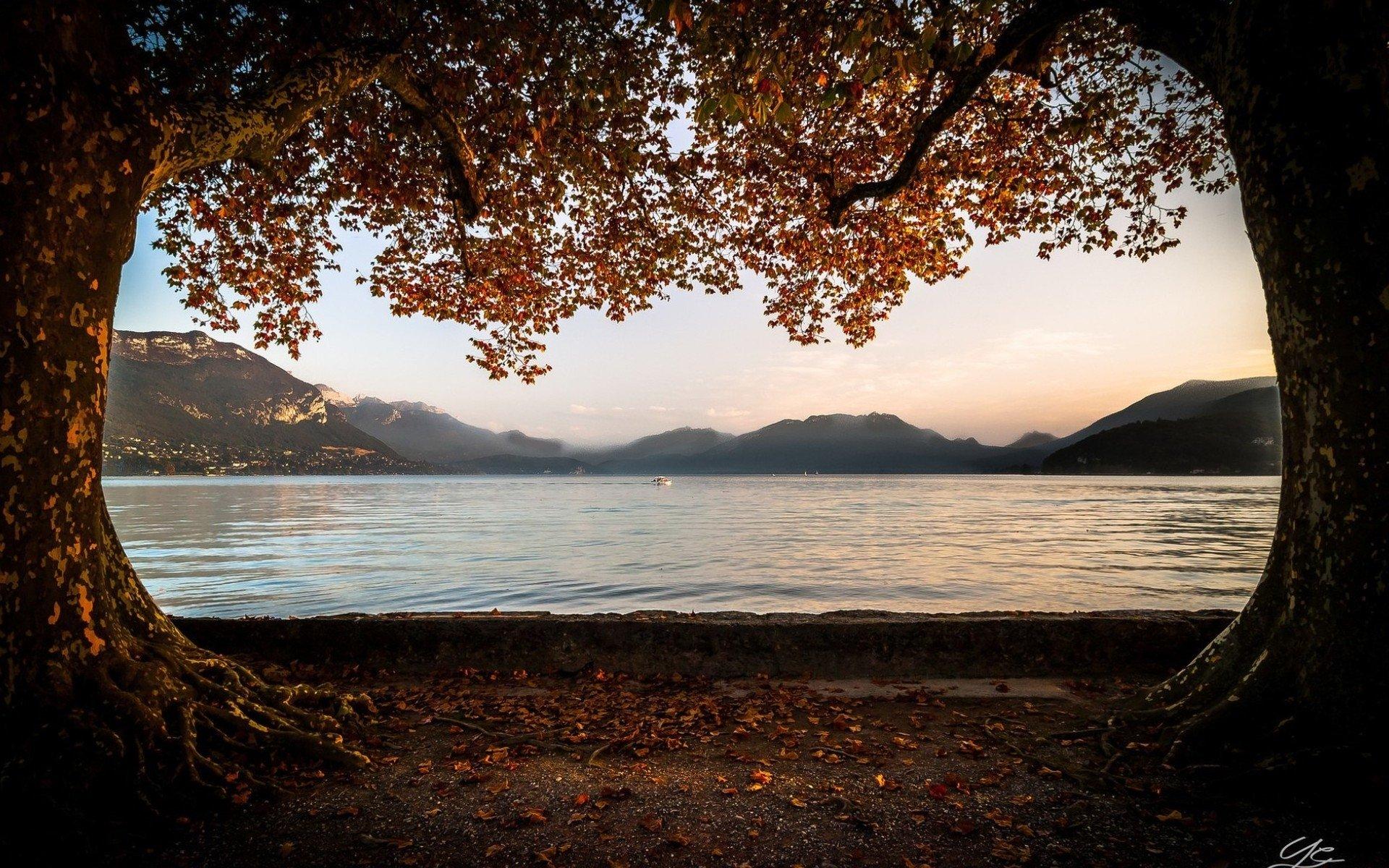 1920x1200 Lake Annecy HD Wallpaper and Background